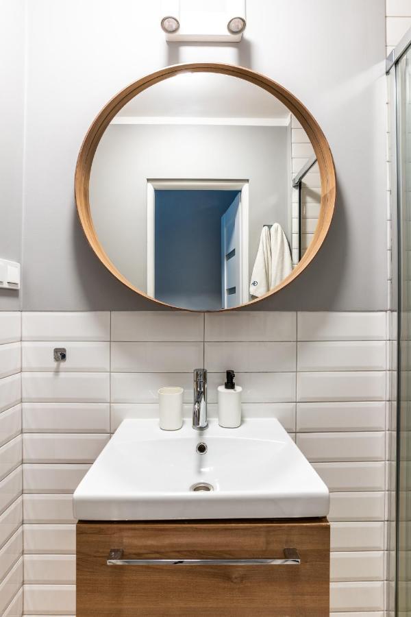 City Center - Studio - Golden Apartments - Ogrodowa Варшава Екстериор снимка